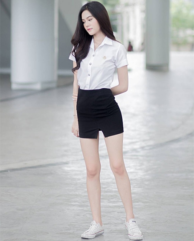 bi mat dang sau 2 bo dong phuc nu sinh goi cam nhat the gioi hinh anh 6